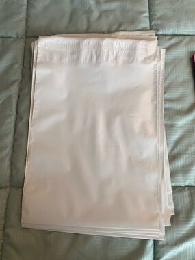 🌸 50 White Poly Mailer Shipping Bags - Pack